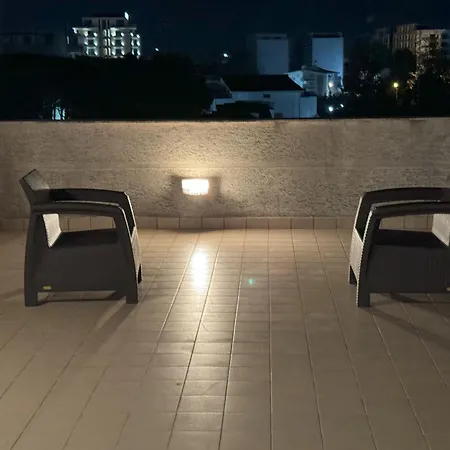 Albania Penthouse Escape Apartamento Golem (Tirana)